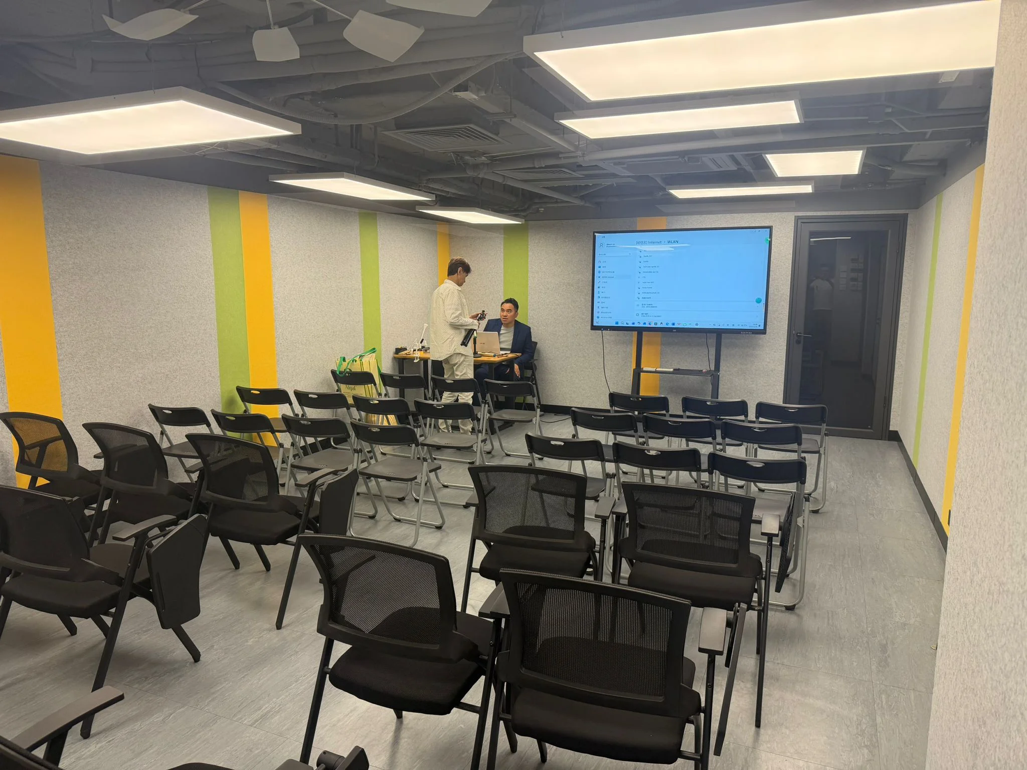 Easy Biz consultation area TST